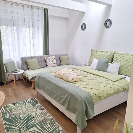 Varfal Apartman II Έγκερ Εξωτερικό φωτογραφία