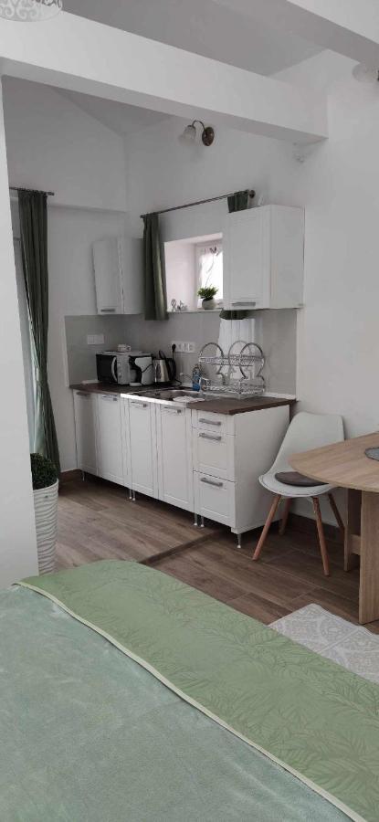 Varfal Apartman II Έγκερ Εξωτερικό φωτογραφία